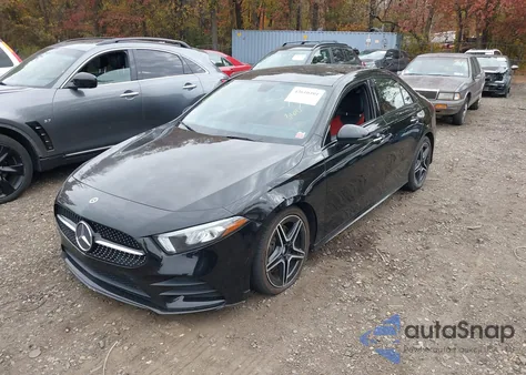 2019 Mercedes-Benz A 220 4Matic из США, поврежденный, VIN WDD3G4FB5KW019822